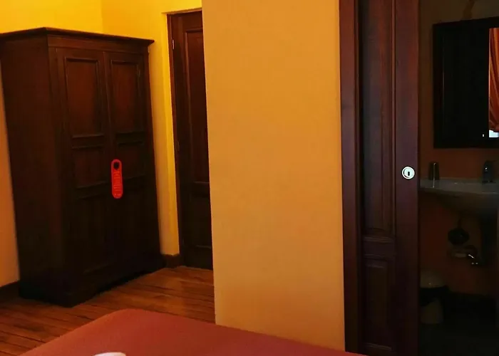 Roman Casa de hóspedes 3*